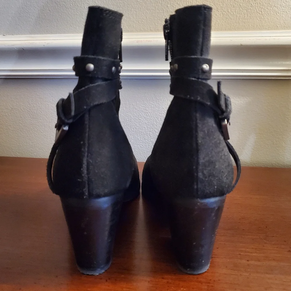 Women’s Matisse‎ Camryn Boots Black Size 6W Leather with Buckle and Studs